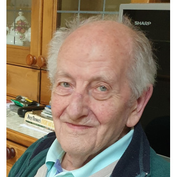 Photo of Les WHEELER