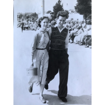 Notice Gallery for William HUGHES