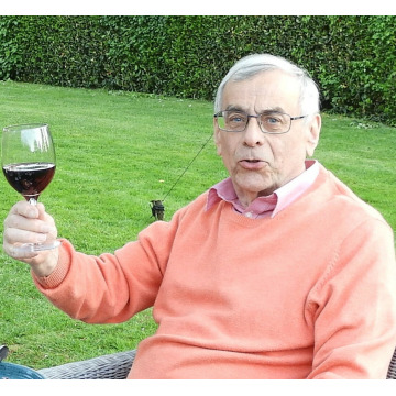 Photo of Chris BURBANKS