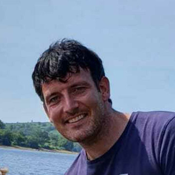 Photo of Lee SYMONS