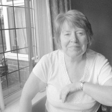 Photo of Anne FRYER