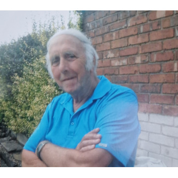 Photo of Barry BATES