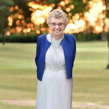 Photo of Barbara HOBSON