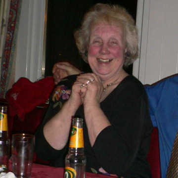 Photo of Yvonne HOLROYD
