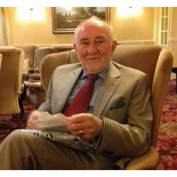 Photo of Howard MILLS