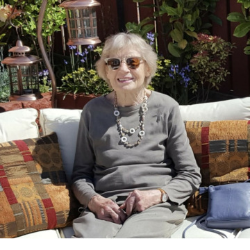 Photo of Joyce OAKES