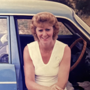 Photo of Evelyn June BEELEY