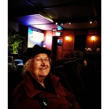 Notice Gallery for Bernice Muriel Croager BROGGIO