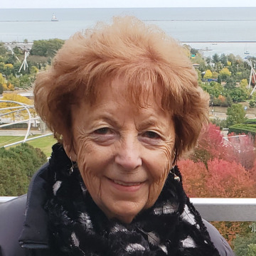 Photo of Elaine HENDERSON