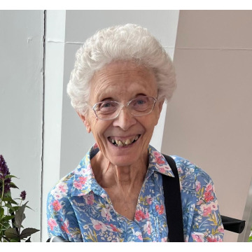 Photo of Tanya WARRY