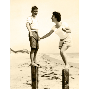 Notice Gallery for Ellen WILKINSON