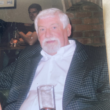 Notice Gallery for Bernard LEESE