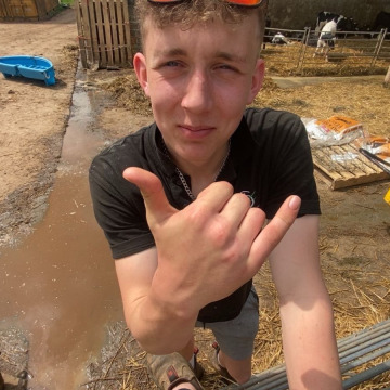 Notice Gallery for Nathan SAUNDERS