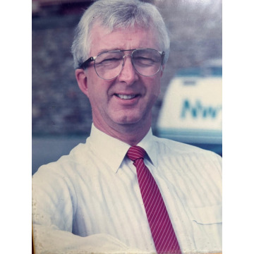 Photo of Alan Howard THOMAS