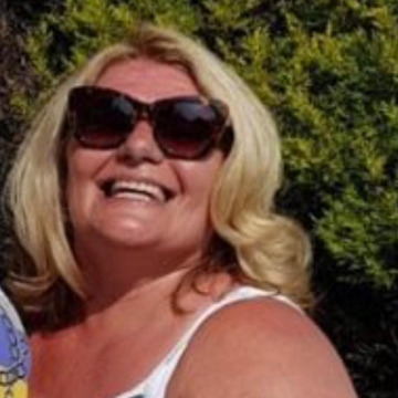 Notice Gallery for Elizabeth WHITE