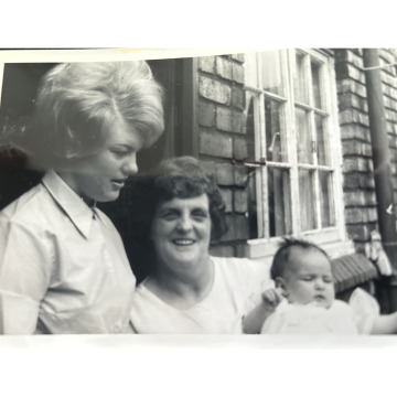 Notice Gallery for Danielle Louise THOMAS